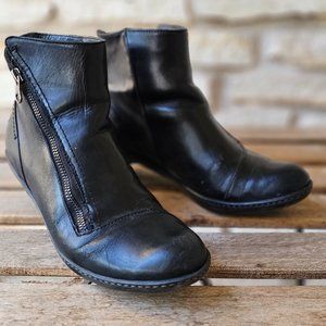 DANSKO Billie Ankle Booties Black Leather zip 39